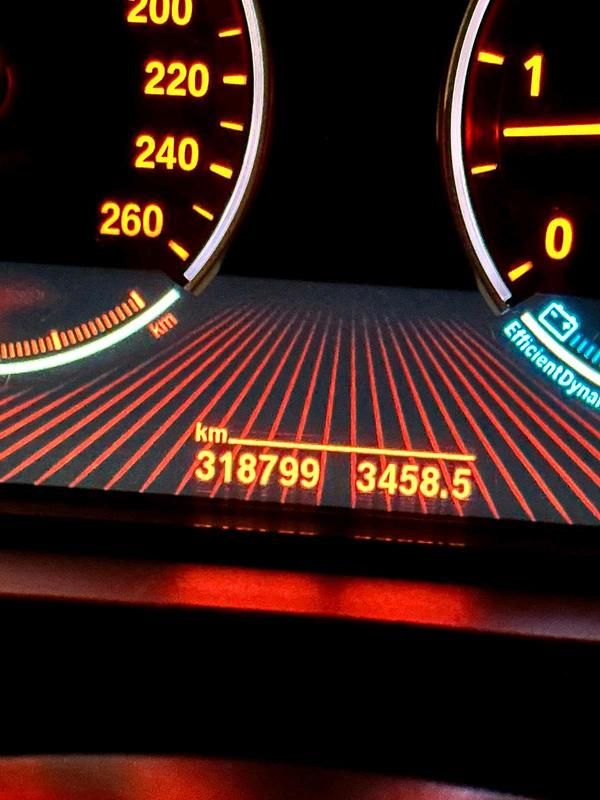 Gebraucht BMW 525 204 PS (150 kW) 2011 Schwarz Limousine