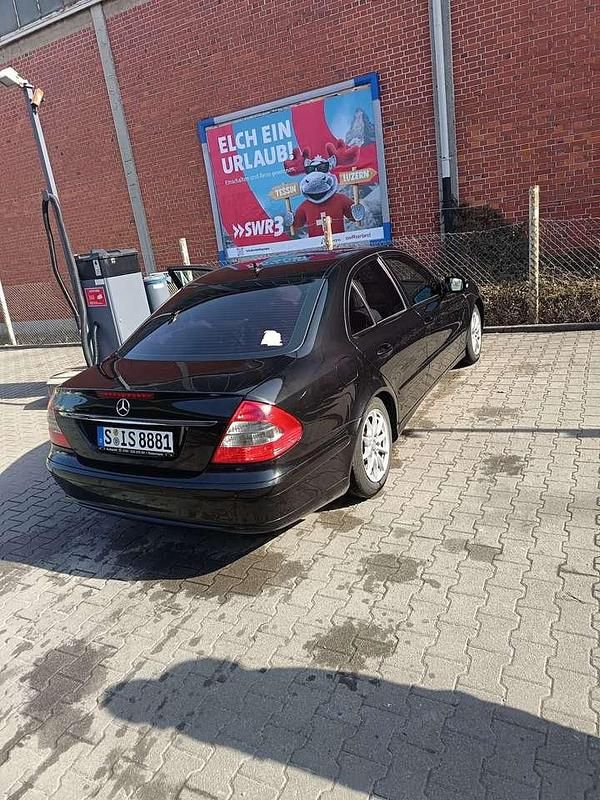 Gebraucht Mercedes E200 Classic 136 PS (100 kW) 2007 Limousine