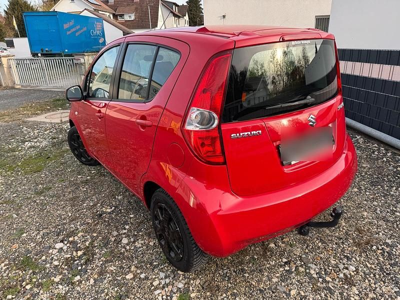 Gebraucht Suzuki Splash 86 PS (63 kW) 2009 Rot Kleinwagen
