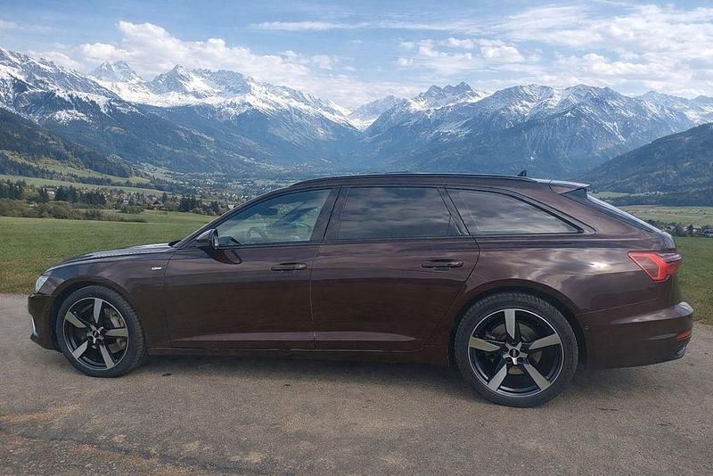 Gebraucht Audi A6 Black Edition 286 PS (210 kW) 2021 Rot Kombi