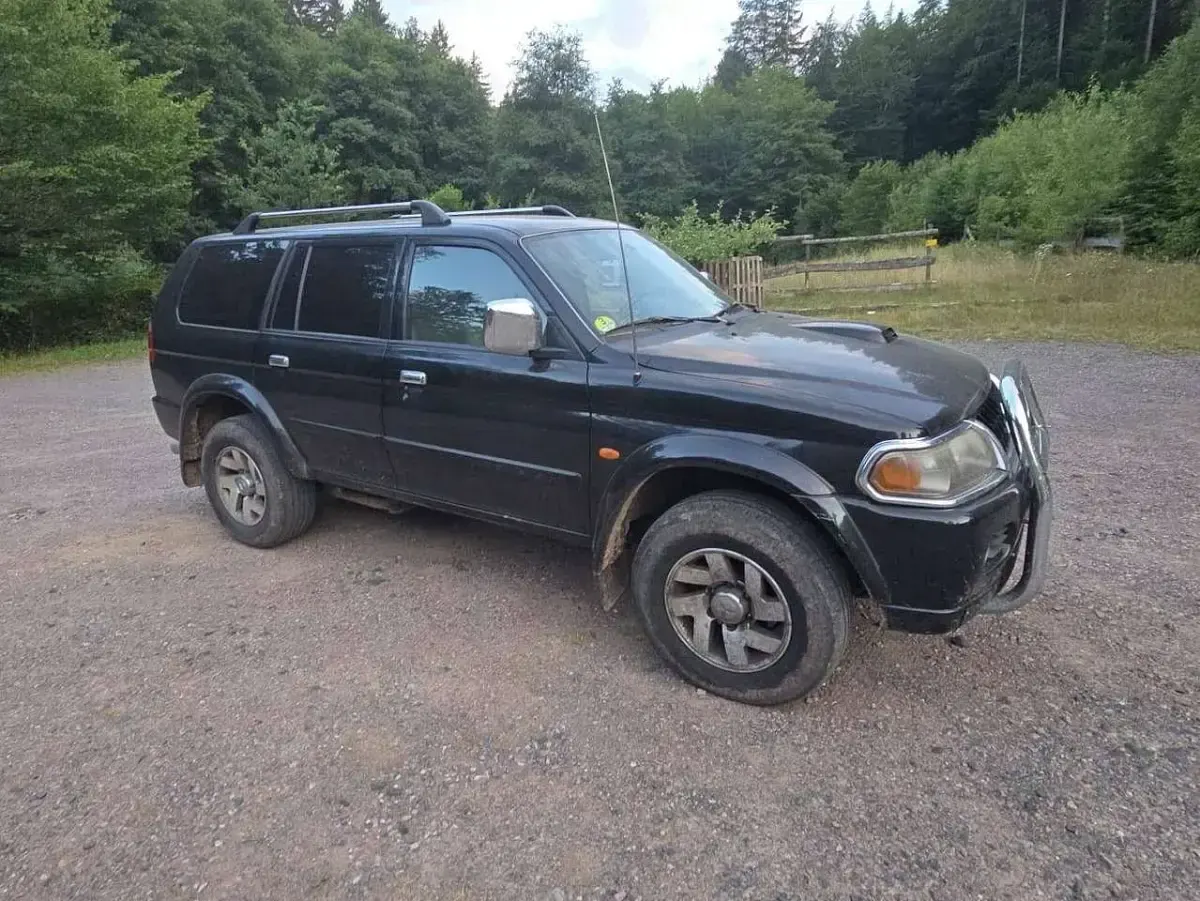 Gebraucht Mitsubishi Pajero Sport 116 PS (85 kW) 2003 Schwarz SUV