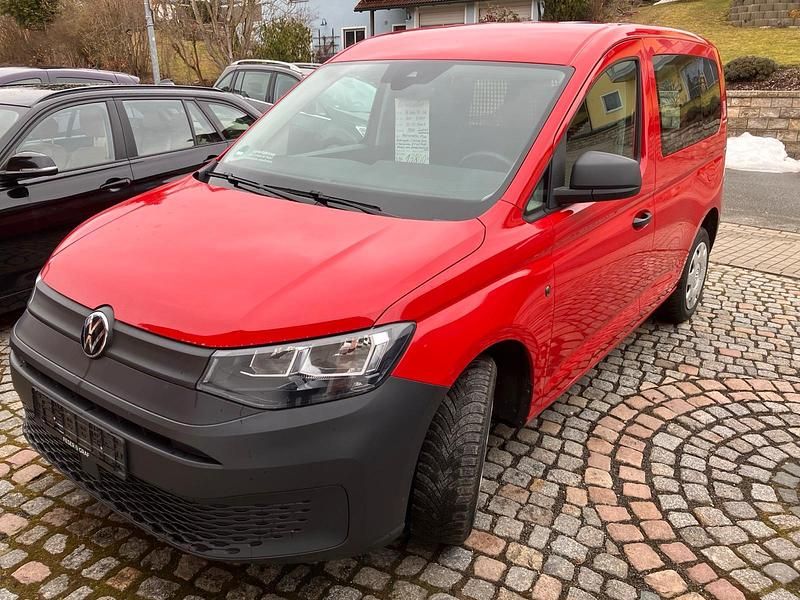 Gebraucht VW Caddy 75 PS (55 kW) 2021 Rot Van / Kleinbus