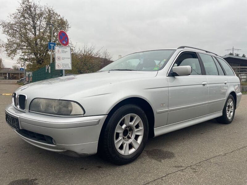 Gebraucht BMW 520 136 PS (100 kW) 2003 Silber Kombi
