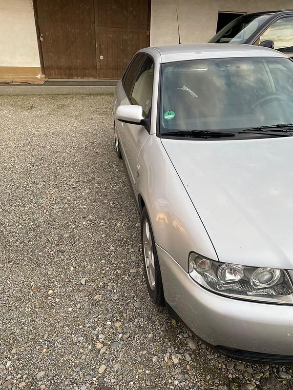 Silber Gebraucht 2002 Audi A3 Kleinwagen | 1.800 € (Fairer Preis) - Bild 1/4
