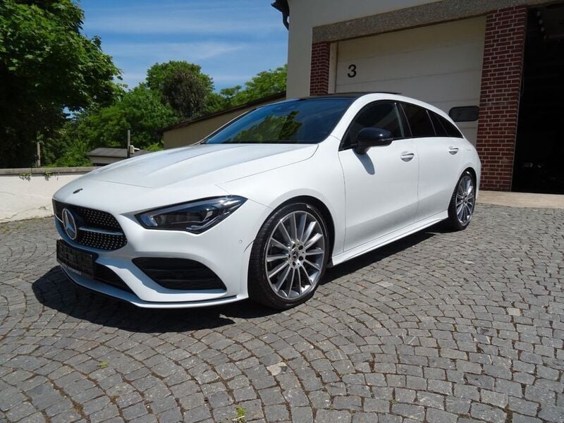 Weiß Gebraucht 2020 Mercedes CLA200 Shooting Brake AMG Kombi | 27.480 € (Superpreis) - Bild 1/4