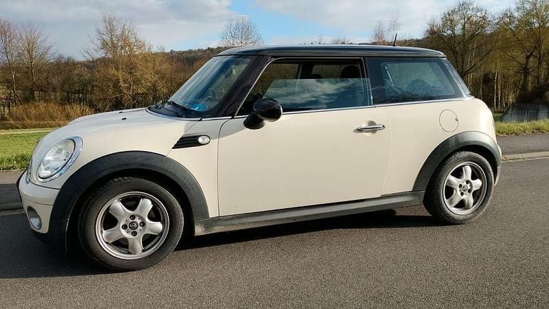 Usata Mini Cooper 120 CV (88 kW) 2008 Beige Utilitaria