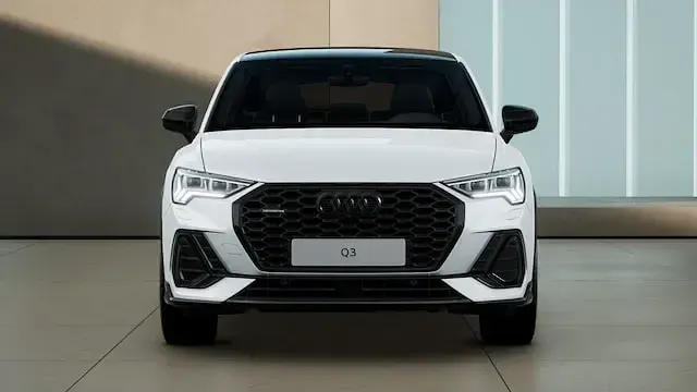 Gebraucht Audi Q3 Sportback S-Line 245 PS (180 kW) 2025 Gletscherweiß metallic SUV