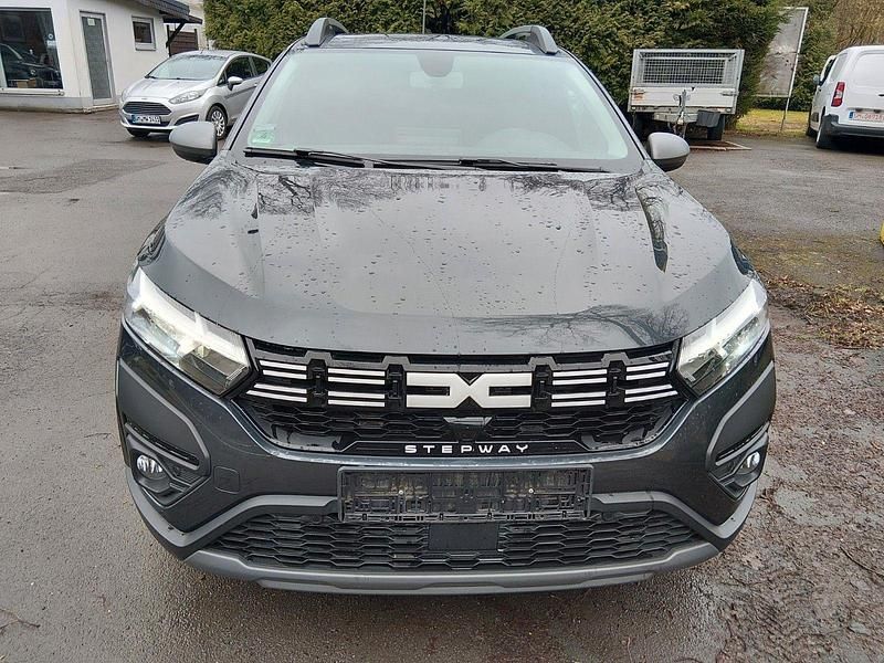 Gebraucht Dacia Sandero Expression 91 PS (66 kW) 2023 Grau Kleinwagen