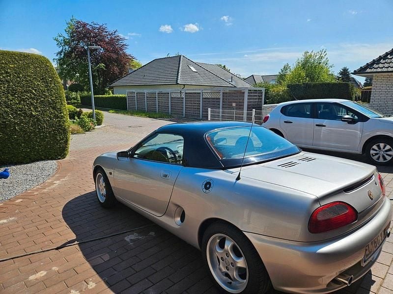 Silber Gebraucht 1997 MG F Cabrio | 3.400 € (Guter Preis) - Bild 1/4