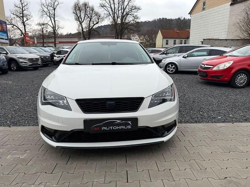 Gebraucht Seat Leon Style 125 PS (91 kW) 2015 Weiß Limousine