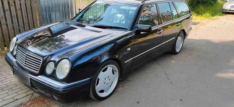 Gebraucht Mercedes E55 AMG AMG 354 PS (260 kW) 1999 Schwarz Kombi