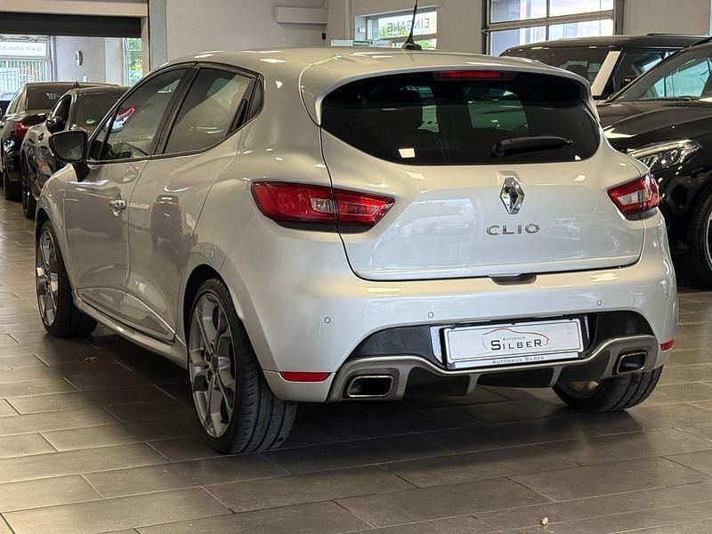 Gebraucht Renault Clio IV R.S. 200 PS (147 kW) 2015 Silber Kleinwagen