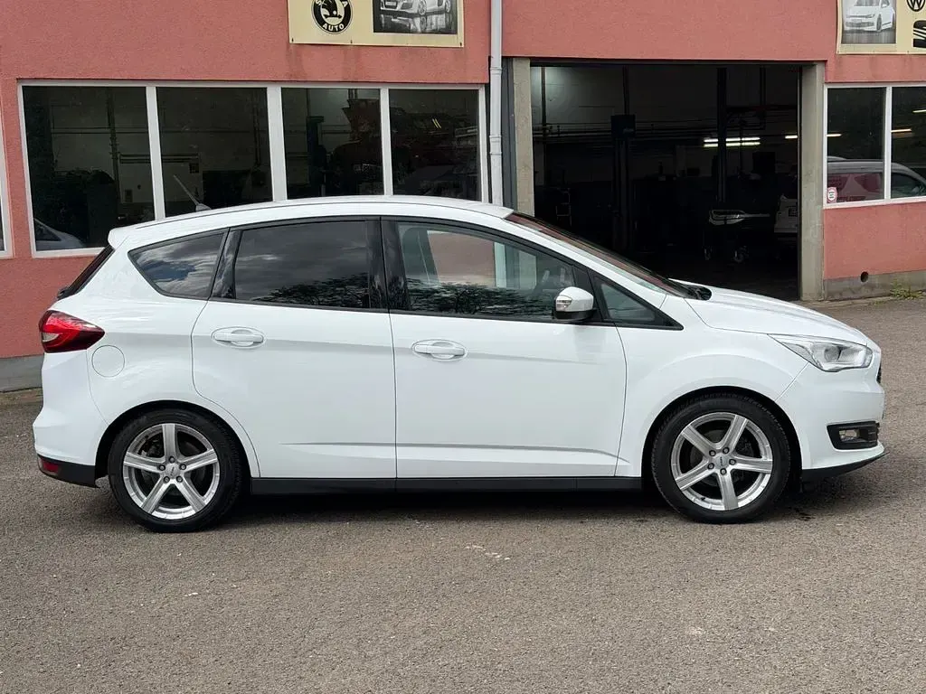 Używany Ford C-MAX Cool & Connect 101 KM (74 kW) 2019 Biały Minivan