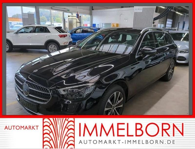 Schwarz Gebraucht 2021 Mercedes E300 Limousine | 32.380 € (Guter Preis) - Bild 1/4