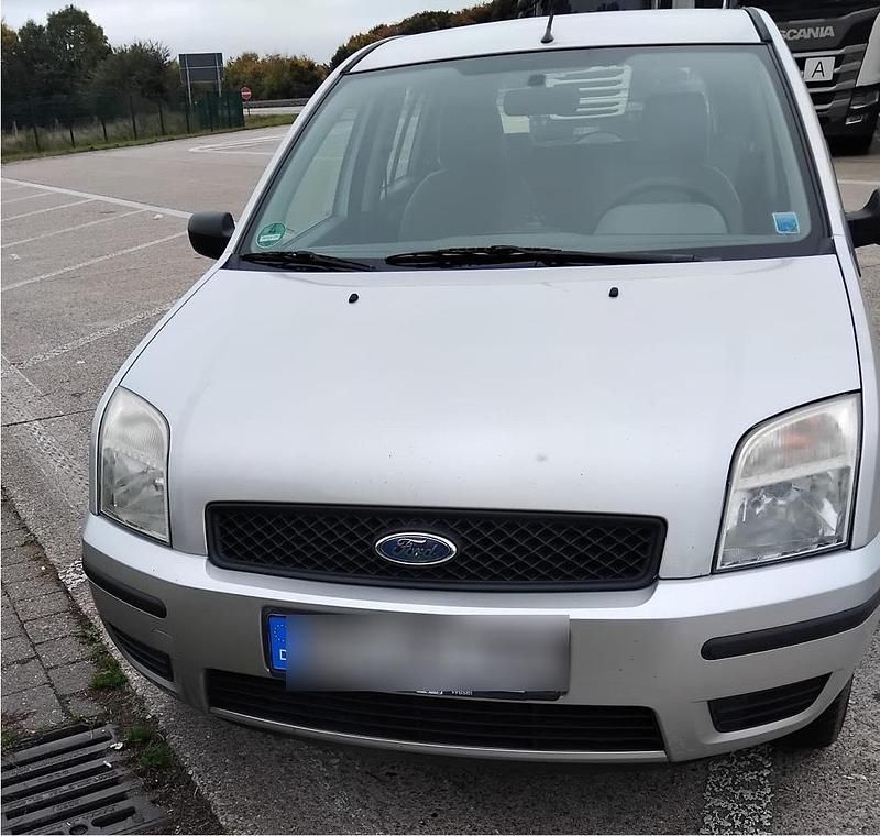 Silber Gebraucht 2005 Ford Fusion Kombi | 1.850 € (Guter Preis) - Bild 1/4