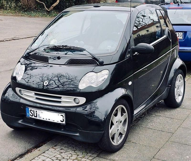 Schwarz Gebraucht 2002 Smart ForTwo Cabrio Pure Cabrio | 1.800 € (Fairer Preis) - Bild 1/4