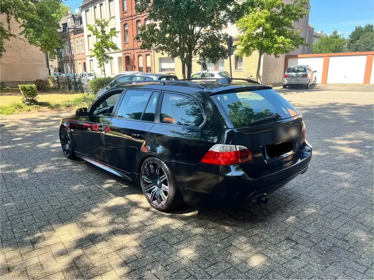 Gebraucht BMW 530 M Sport 320 PS (235 kW) 2005 Schwarz Kombi