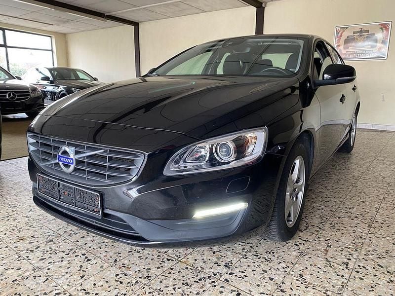 Gebraucht Volvo S60 Kinetic 150 PS (110 kW) 2016 Schwarz Limousine