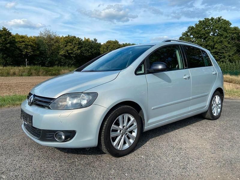 Silber Gebraucht 2011 VW Golf Plus Style Van / Kleinbus | 5.990 € (Fairer Preis) - Bild 1/4