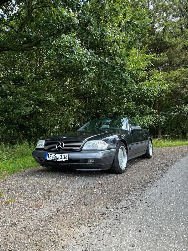 Grau Gebraucht 1992 Mercedes SL300 Cabrio | 12.950 € - Bild 1/4