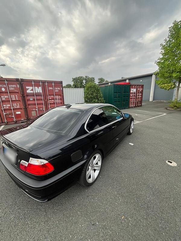 Gebraucht BMW 320 150 PS (110 kW) 2000 Schwarz Coupé