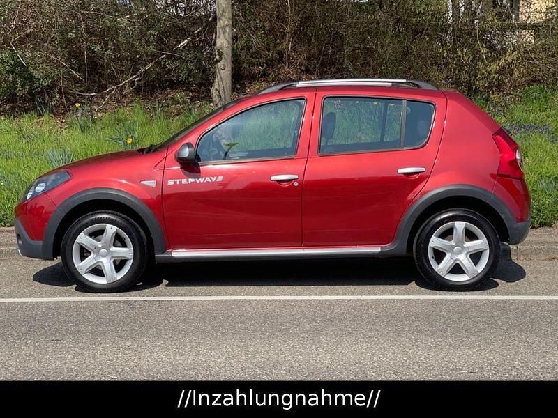 Gebraucht Dacia Sandero Stepway 87 PS (63 kW) 2011 Rot Limousine