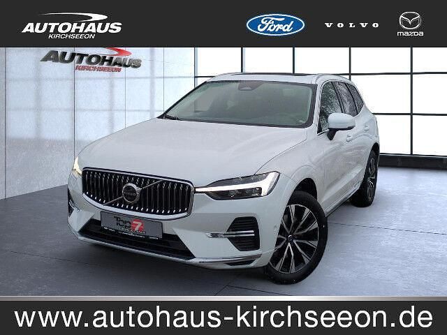Gebraucht Volvo XC60 Plus 197 PS (144 kW) 2022 Crystal white (metallic) SUV