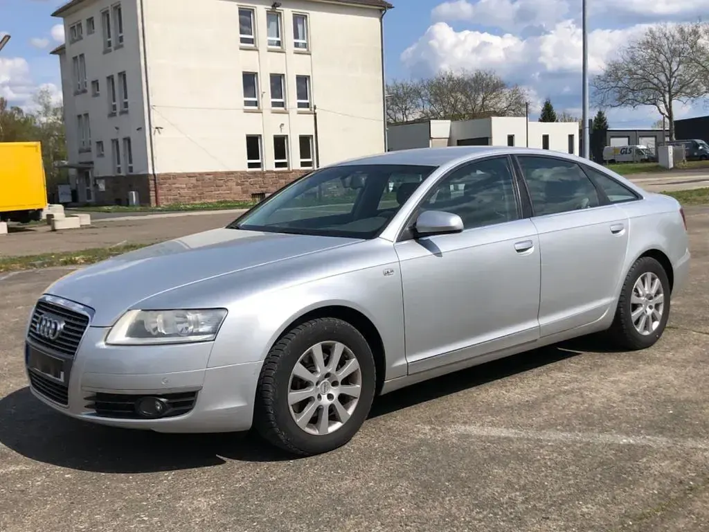 Second-hand Audi A6 177 CP (130 kW) 2005 Argintiu Berlinǎ