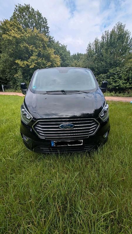 Gebraucht Ford Tourneo Titanium X 171 PS (125 kW) 2019 Schwarz Van / Kleinbus