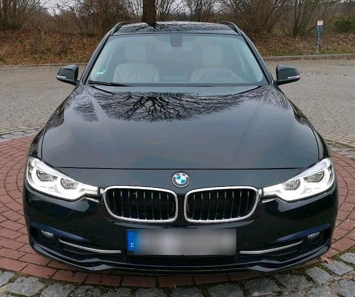 Schwarz Gebraucht 2016 BMW 318 Sport Line Kombi | 14.000 € (Fairer Preis) - Bild 1/4