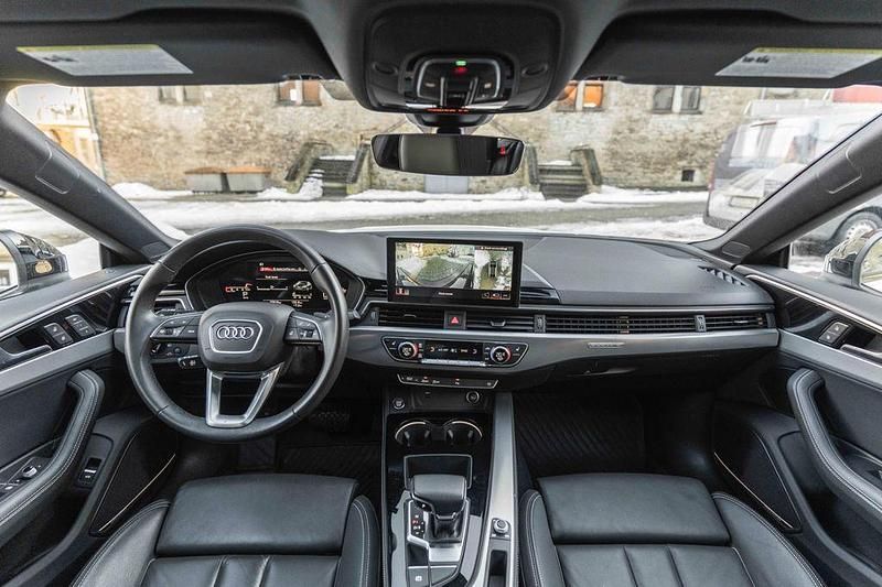 Gebraucht Audi A5 Sportback S-Line 265 PS (194 kW) 2023 Weiß Kleinwagen