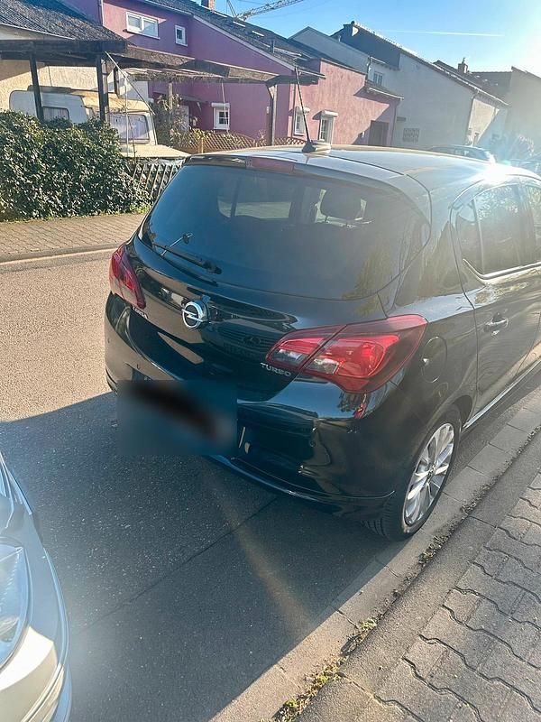 Gebraucht Opel Corsa 101 PS (74 kW) 2018 Schwarz Kleinwagen