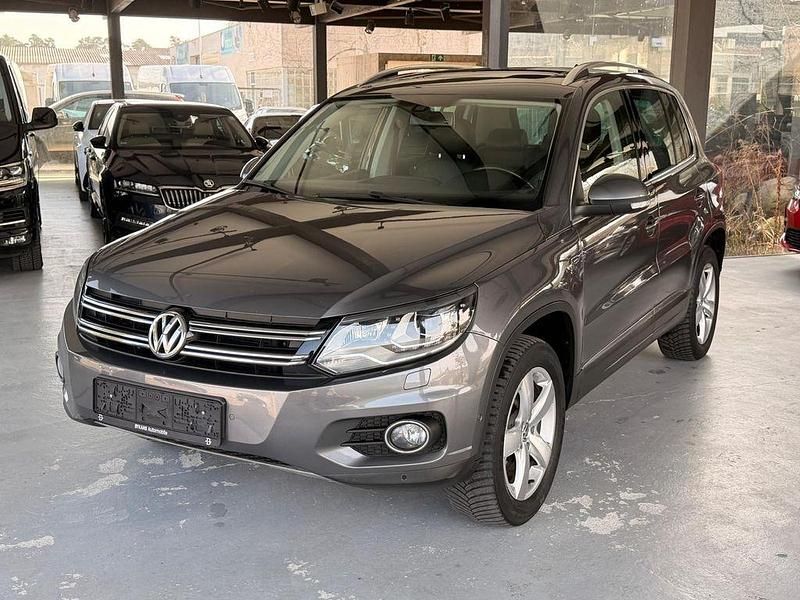 Gebraucht VW Tiguan Style 140 PS (102 kW) 2014 Grau SUV