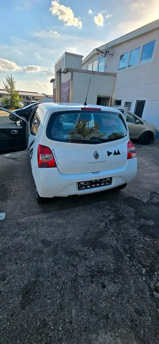Gebraucht Renault Twingo 58 PS (42 kW) 2011 Weiß Kleinwagen