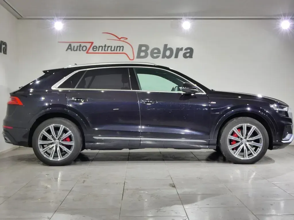 Gebraucht Audi Q8 S-Line 286 PS (210 kW) 2018 Orcaschwarz/deep black SUV
