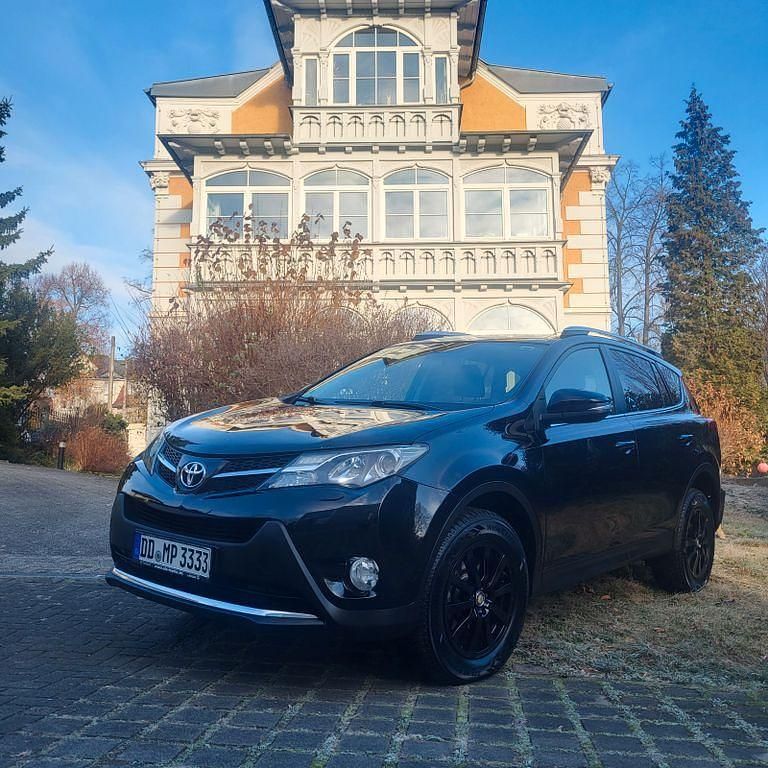 Schwarz Gebraucht 2013 Toyota RAV4 Executive SUV | 12.000 € (Fairer Preis) - Bild 1/4