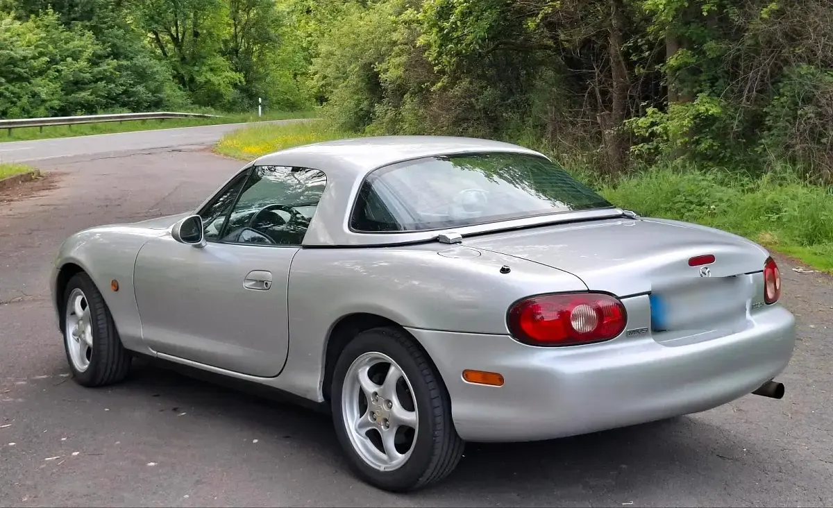 Używany Mazda MX5 110 KM (80 kW) 2002 Kabriolet
