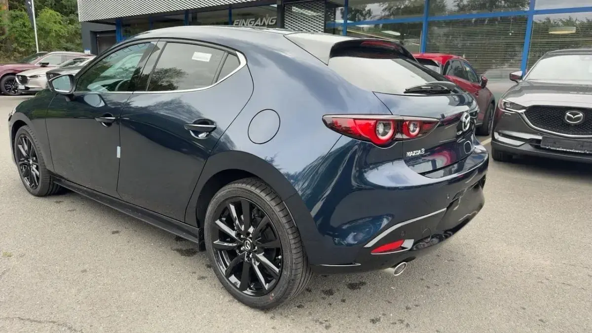 Neu Mazda 3 Homura-Line 140 PS (102 kW) 2026