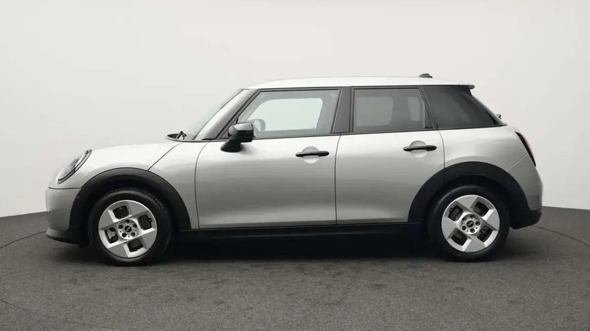 Gebraucht Mini Cooper Classic 156 PS (114 kW) 2024 Grau Kleinwagen