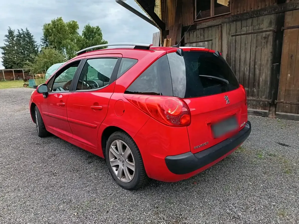 Gebraucht Peugeot 207 109 PS (80 kW) 2007 Rot Kombi