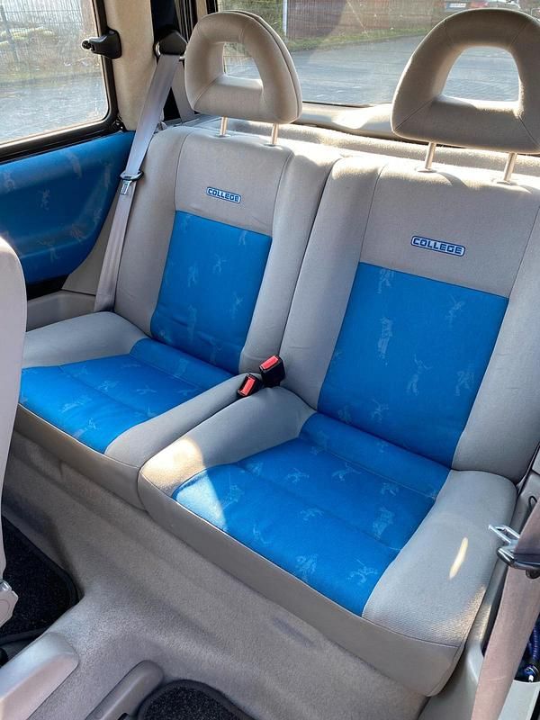 Gebraucht VW Lupo 50 PS (36 kW) 2001 Schwarz Kleinwagen