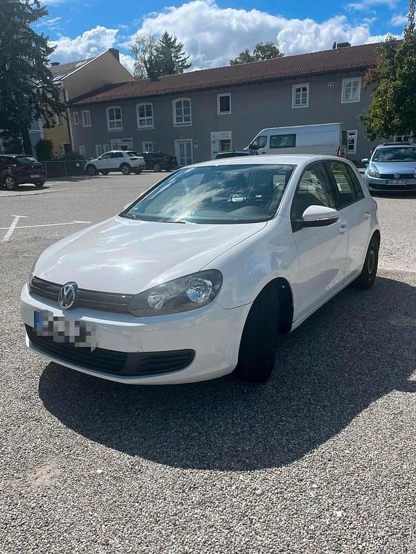 Weiß Gebraucht 2012 VW Golf VI Limousine | 4.900 € (Superpreis) - Bild 1/4