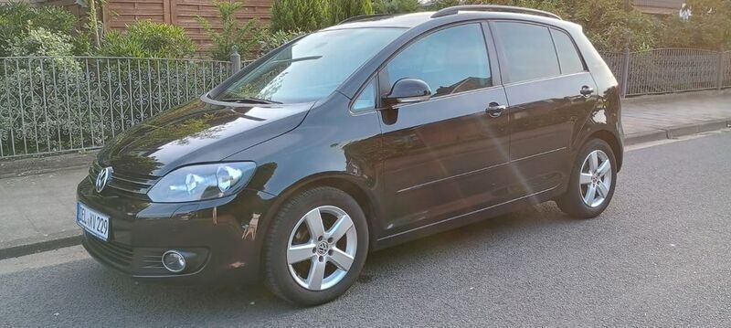 Schwarz Gebraucht 2011 VW Golf Plus Trendline Van / Kleinbus | 4.990 € (Superpreis) - Bild 1/4