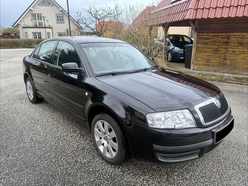 Gebraucht Skoda Superb 193 PS (141 kW) 2003 Schwarz Limousine