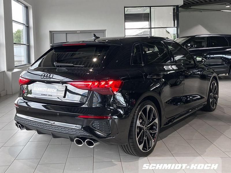 Gebraucht Audi S3 Comfort 310 PS (228 kW) 2023 Mythosschwarz Limousine