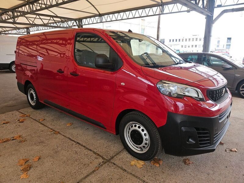 Gebraucht Peugeot e-Expert 100 kW (136 PS) 2024 Rot Van