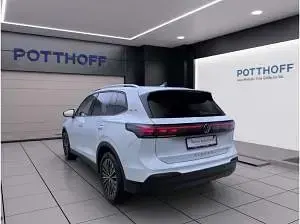 Gebraucht VW Tiguan Goal 131 PS (96 kW) 2025 Weiß (pure white) SUV
