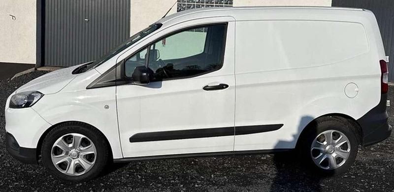 Gebraucht Ford Transit Trend 101 PS (74 kW) 2019 Weiß Pickup