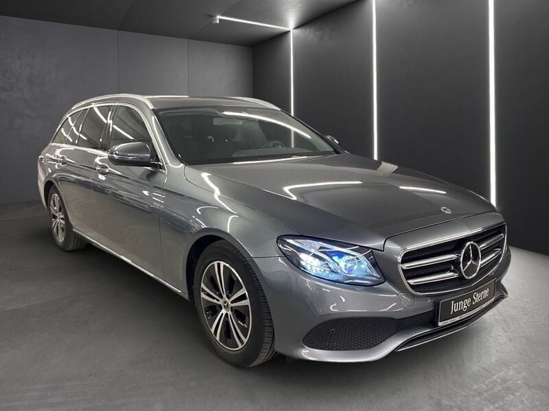 Gebraucht Mercedes E300 258 PS (189 kW) 2019 Othercolor Kombi