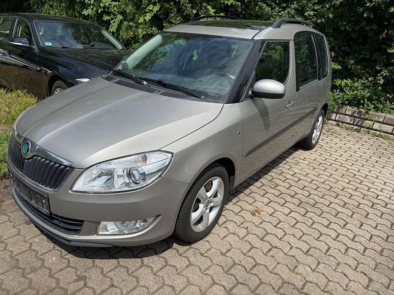 Beige Gebraucht 2011 Skoda Roomster Comfort Kombi | 3.600 € - Bild 1/4